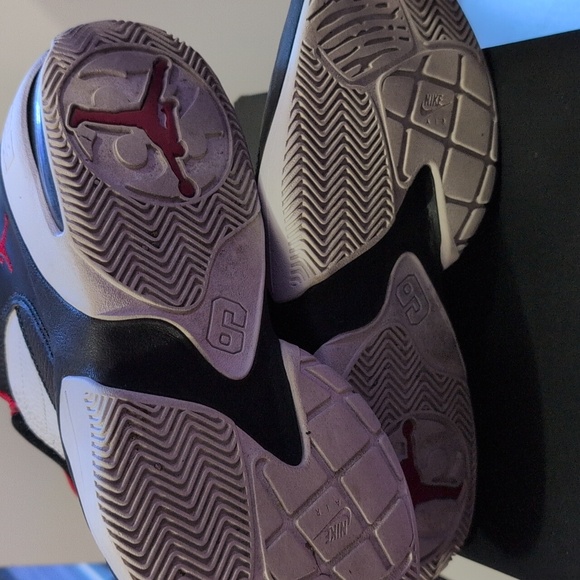 Jordan Athletic Shoes in Black, White, and Red - Picture 4 of 7